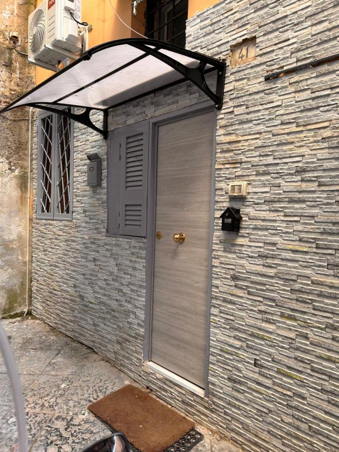 Mini House Vicoletto Pontenuovo 41 Apartment Napoli Ngoại thất bức ảnh